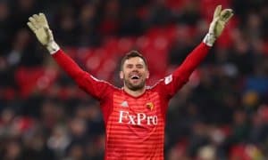 Қария АПЛда қолади