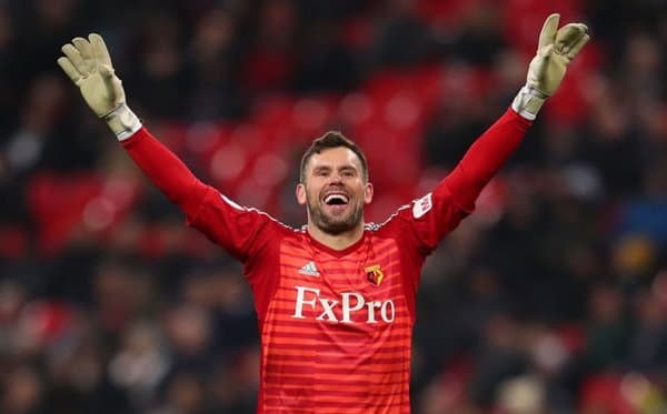 Қария АПЛда қолади