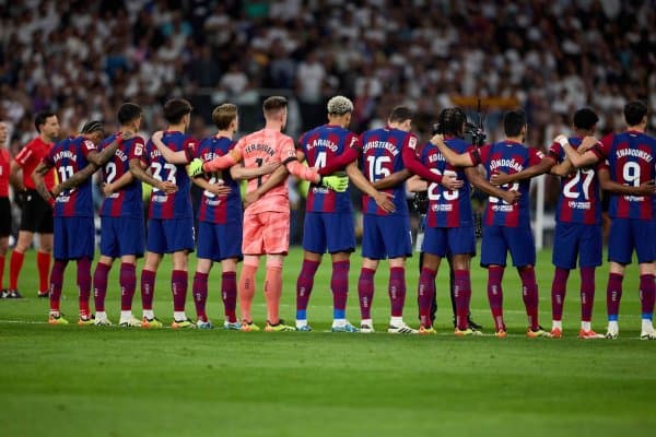 “Барса” беш футболчи масаласини ҳал қилади