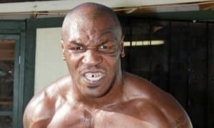 Тайсон ва Емельяненко стадионда куч синашади