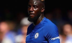 “Челси” жамоада уч йил кўринмаган футболчи билан шартномани янгилади