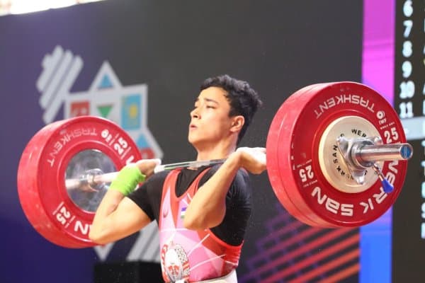 Оғир атлетика. Чирчиқда ёш полвонлар ўзаро беллашади!