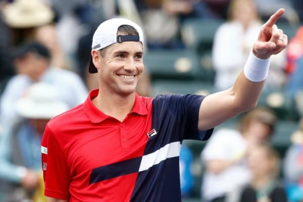  Жон Иснер чорак финал йўлланмаси учун ўйнайди