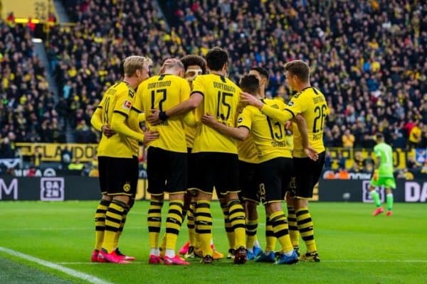 Бу футболчиларни сотишимиз керак