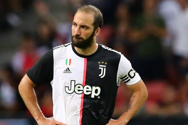 "Ювентус" ҳужумчиси карантинга олинади