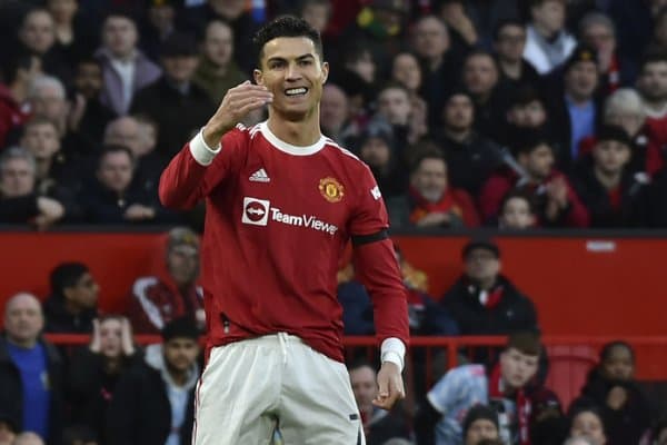 Роналдуни тақдирлашади!