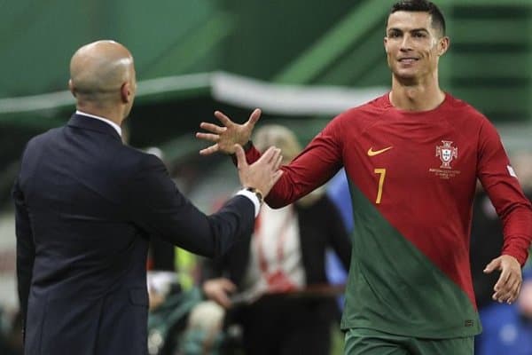 Роналду бош мураббий билан тил бириктирди. У абадий рекорд ўрнатмоқчи