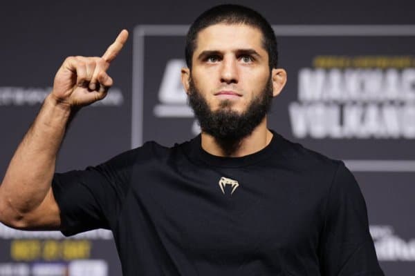 Ислом Махачев: "Менинг битта вазифам бор..."