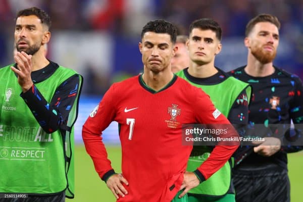 "Лион" Мессидан фойдаланган ҳолда Роналдуни масхара қилди