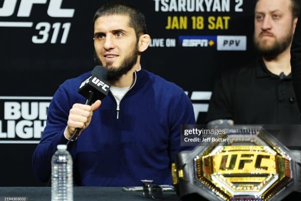 Ислом Махачев дунёдаги энг кучли  жангчини кимлигини  айтди. Бу Хабиб, Конор ёки Жонс Жонс ҳам эмас!