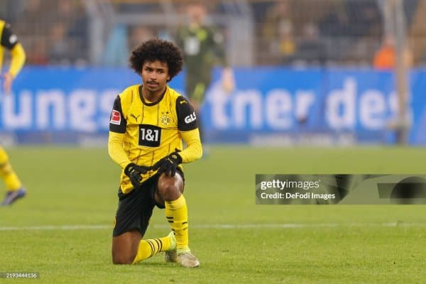 "Наполи" "Боруссия" страйкерини ўз сафига қўшиб олмоқчи