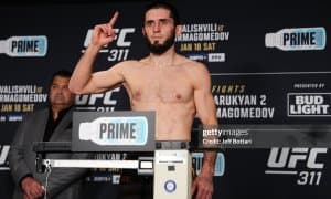 Ана холос !!! Арман Царукян жангни тарк этди, Ислом Махачев эса... 