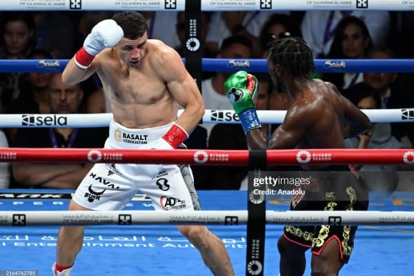 Собиқ чемпион: "Исроил Мадримов "Канело" Альваресдан кучлироқ"