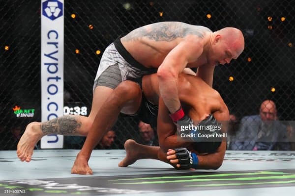 Богдан Гуськов рақибини аяб ўтирмади