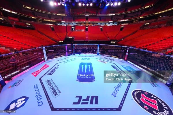 "UFC 313" турнирига 2 та  супер жанг қўшилди!