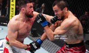 Мераб Двалишвили ва Умар Нурмагомедов ўртасидаги супер тўқнашув якунланди