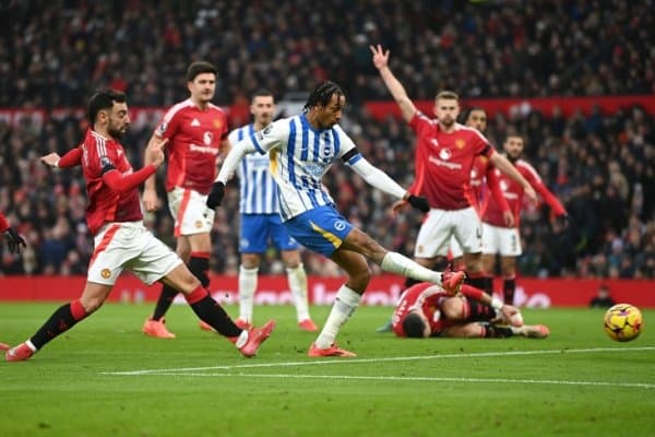 Биз “Манчестер Юнайтед” тарихидаги энг расво жамоамиз!