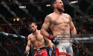 Қўлидан жароҳат олган Умар Нурмагомедов фаолиятини якунладими? 