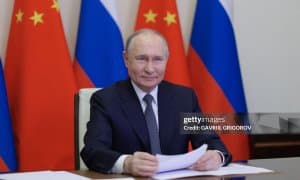 Владимир Путин Арман Царукянга нима деди?