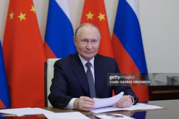 Владимир Путин Арман Царукянга нима деди?