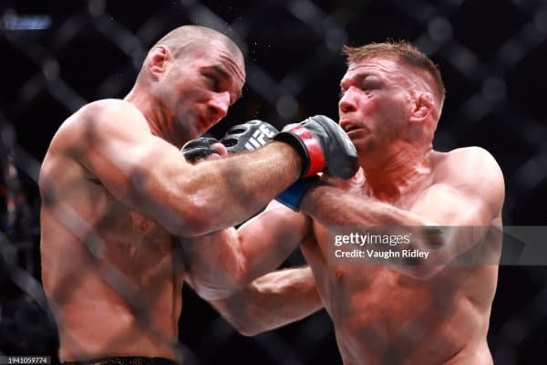 Шон Стрикленд амалдаги чемпионни мағлуб эта оладими? Исраэль Адесанья жавоб берди