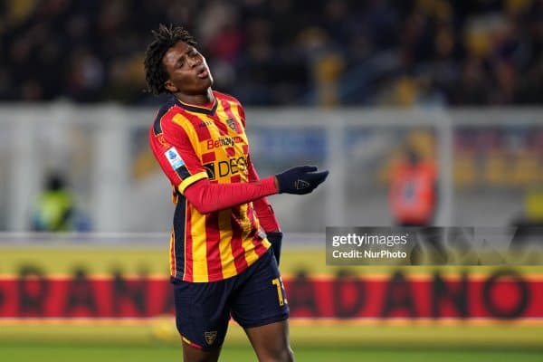 "Манчестер Юнайтед" 20 ёшли ҳимоячи билан келишувга эришди