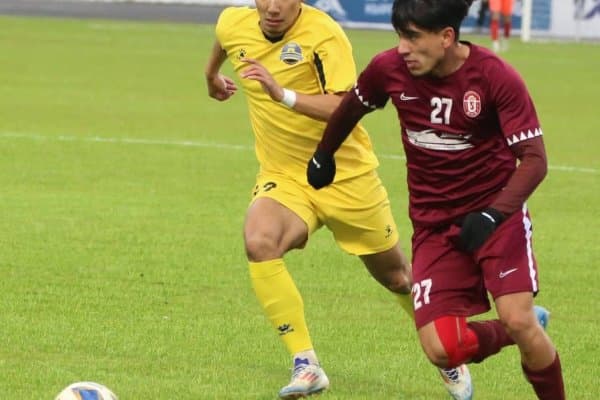 "Бу ерда ўзбекистонлик футболчиларга ҳурмат жуда юқори экан" - Легионеримизни илиқ қарши олишди