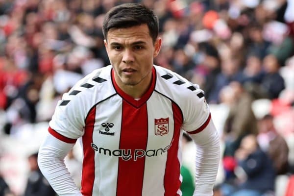 Туркия Суперлигаси. "Сиваccпор" йирик ҳисобда зафар қучди 