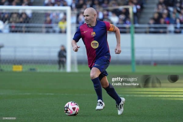 Иньеста: "Орзулар жамоасини кўряпман!"