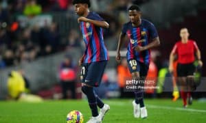 Моуриньо "Барселона" ҳужумчисини кўзлаб қўйди 