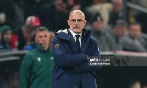 Расман. Испания Де ла Фуэнте билан шартномани узайтирди