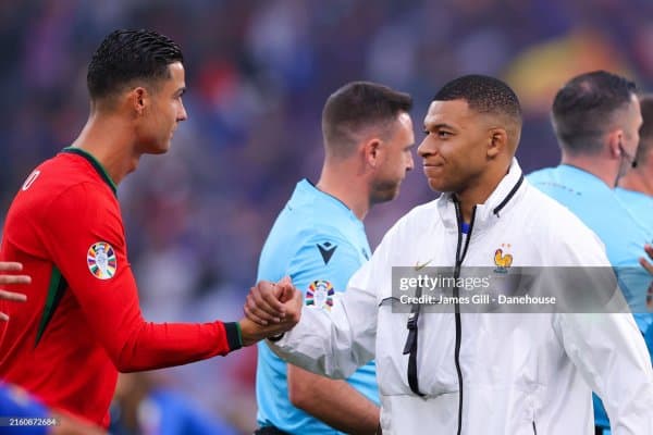 Роналду: “Ўғлимнинг айтишича, Мбаппе мендан зўр эмиш”   