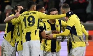 Европа лигаси. "Фенербахче" Дания клуби билан дуранг ўйнаб, охирги йўлланмага илинди 