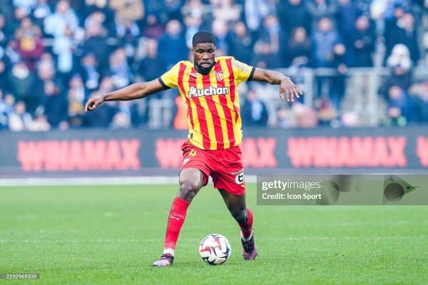 Дансо учун кураш давом этади! "Ювентус" уни қўлга кирита олмаслиги мумкин