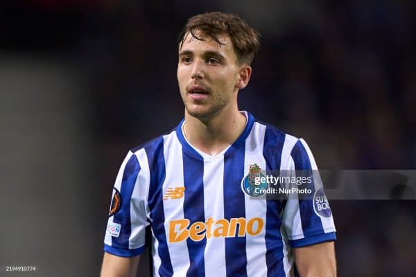 "Манчестер Сити" "Барселона"нинг собиқ ярим ҳимоячисига қизиқиш билдирмоқда