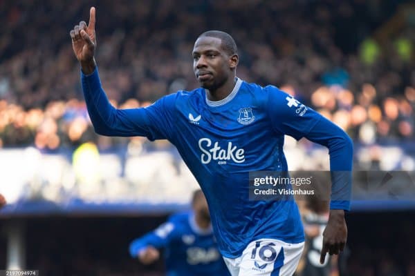 АПЛ. "Эвертон" йирик ҳисобда "Лестер"ни мағлуб этди