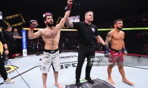 "UFC Fight Night 250" турнири. Қўшнимиздан ажойиб ғалаба ёхуд прелим кардда қайд этилган натижалар билан танишинг