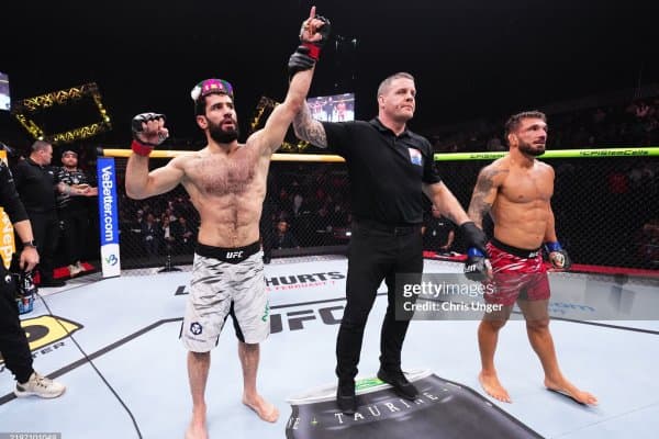 "UFC Fight Night 250" турнири. Қўшнимиздан ажойиб ғалаба ёхуд прелим кардда қайд этилган натижалар билан танишинг