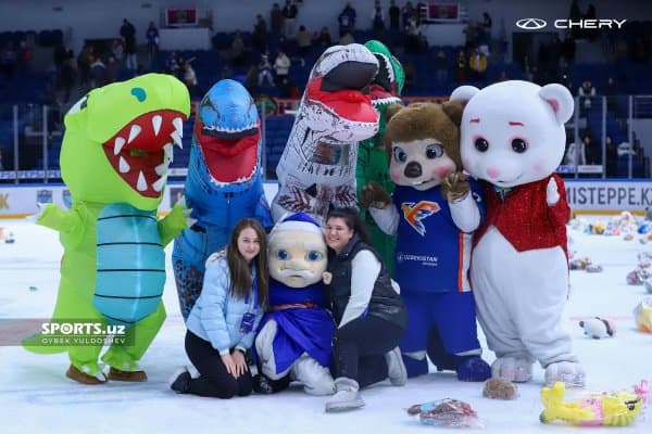 "Ҳумо" - "Номад" учрашувидан ФОТОГАЛЕРЕЯ