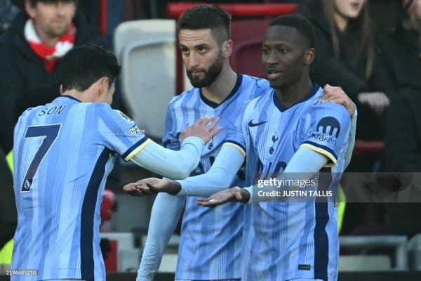 АПЛ. "Тоттенхэм"да ғалаба, МЮ эса ўз майдонида мағлуб бўлди