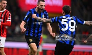 А Серия. Милан дербисида "Интер" сўнгги дақиқаларда мағлубиятдан қутилиб қолди 
