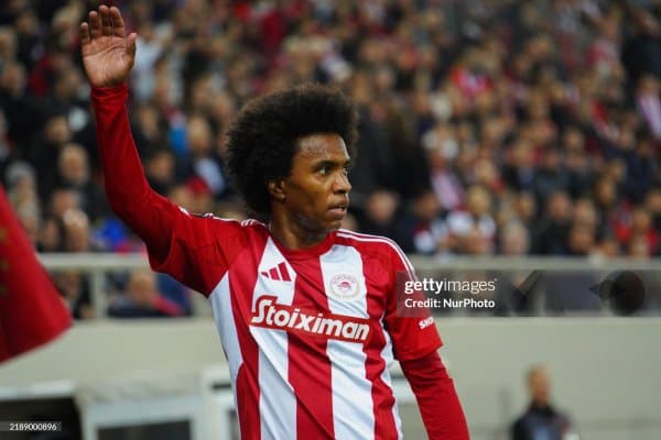 Виллиан АПЛга қайтмоқда