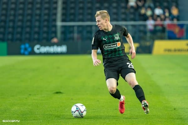 "Сурхон" "Краснодар" тарбияланувчиси билан шартнома тузди