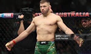 Дрикус дю Плесси: "Шон Стрикленд чемпионлик жангига лойиқ эмасди"