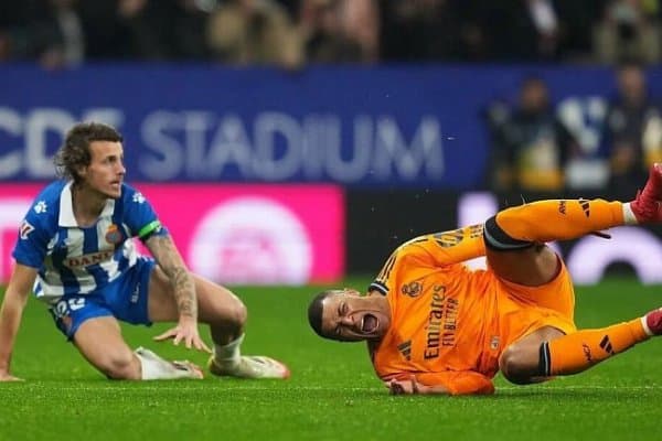 Мбаппе билан юз берган вазият туфайли икки ҳакам четлатилди