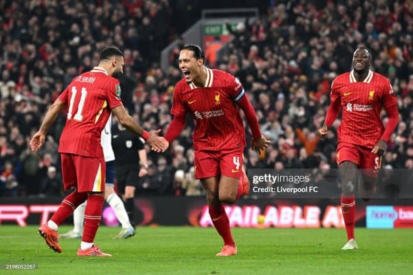 Англия лига кубоги. "Ливерпуль" "Тоттенхэм" аяб ўтирмади