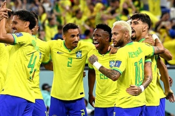 Роналдо терма жамоага машҳур мураббийни олиб келади