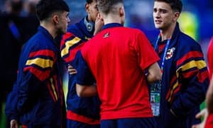 “Барса” футболчилари машҳур юлдузнинг жамоага келишига қаршилик қилди