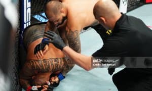 Таллисон Тейшейра 1-раунддаёқ рақибини "тинчитди"