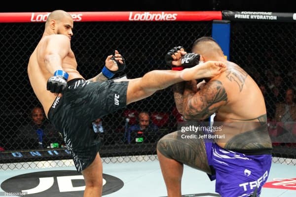 "UFС 312" турнирининг бонус эгалари маълум